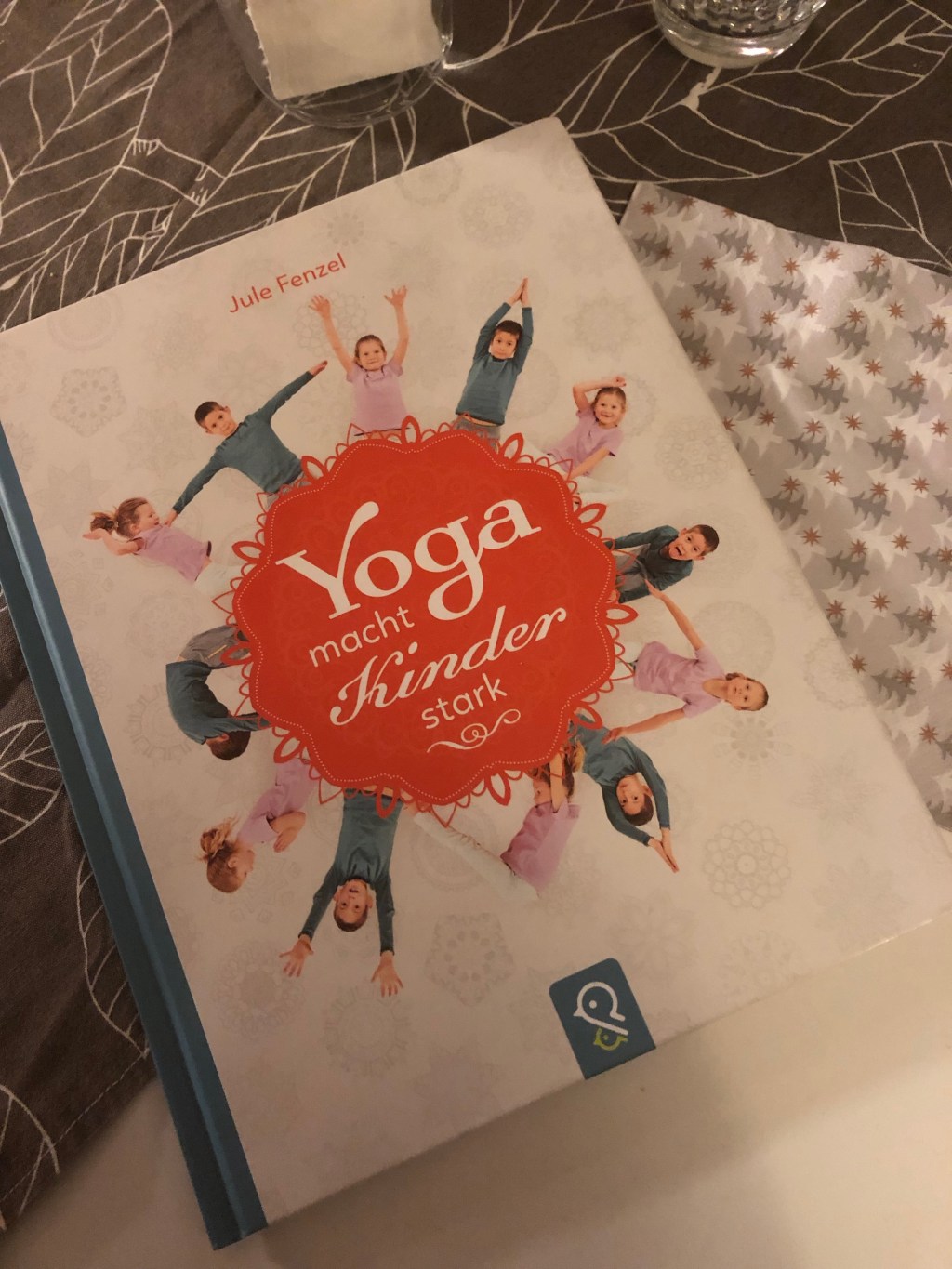 „Yoga macht Kinder stark“&nbsp;(Werbung)