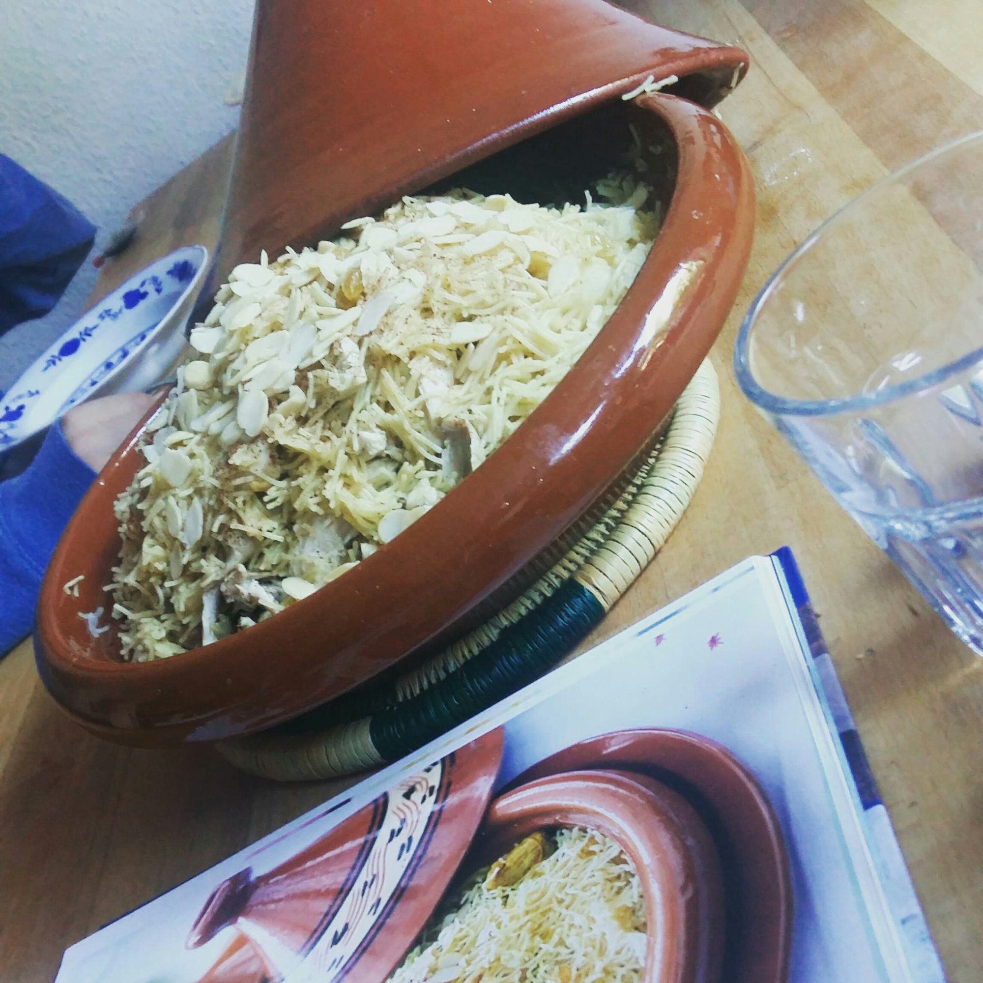 Marokko, Marokkanisch, kochen, Rezepte, Kochbuch, EMF, Marrakesch, orientalisch, Hähnchen, Huhn,